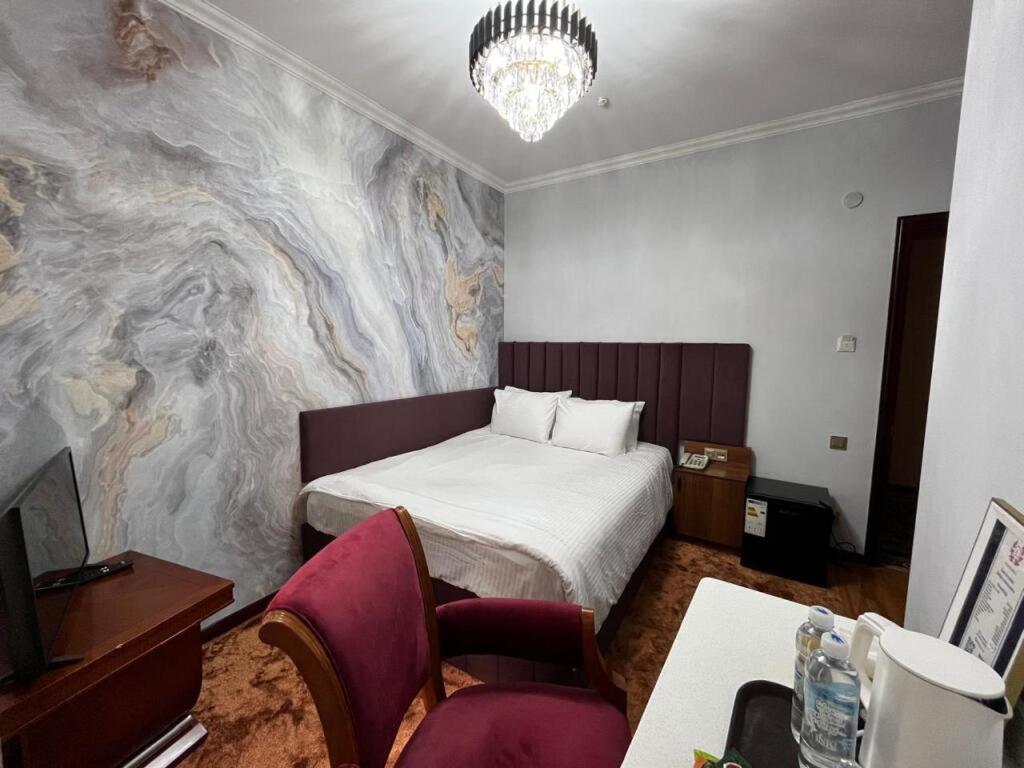 Luxurious Ξενοδοχείο Taraz Εξωτερικό φωτογραφία