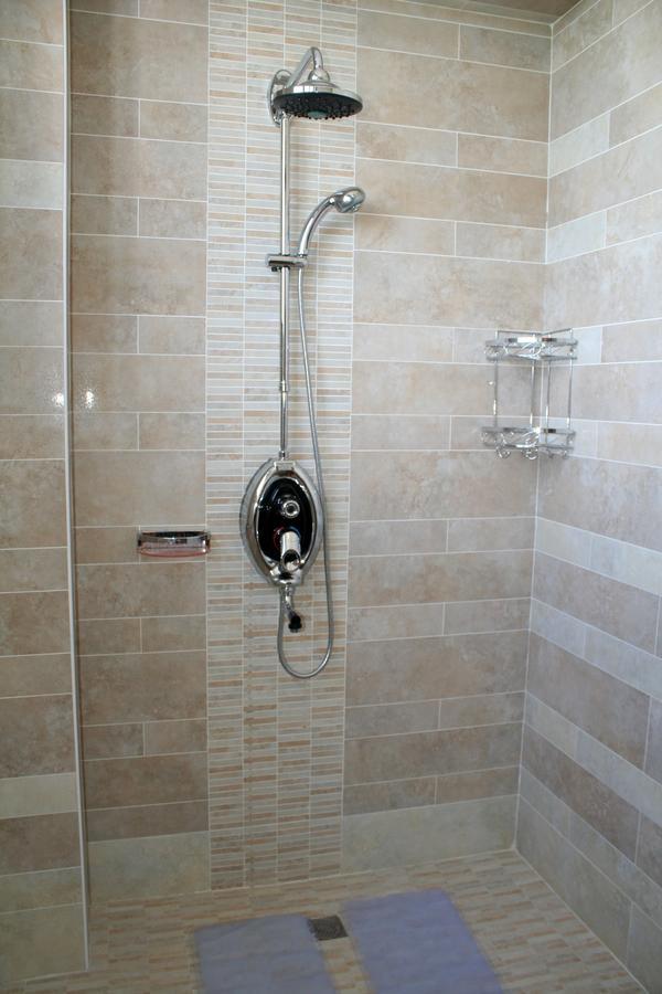 Luxurious Ξενοδοχείο Taraz Εξωτερικό φωτογραφία